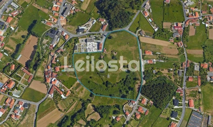 Terreno Misto para Venda em Arcozelo Foto 1