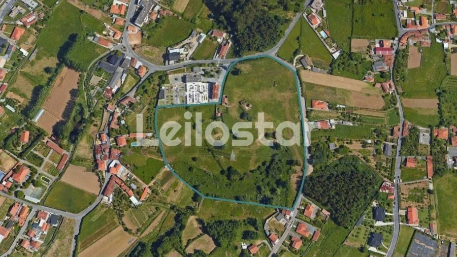 Terreno Misto para Venda em Arcozelo