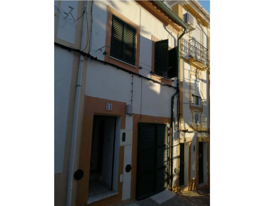 Moradia T2 para Venda em Sé e São Lourenço Foto 2