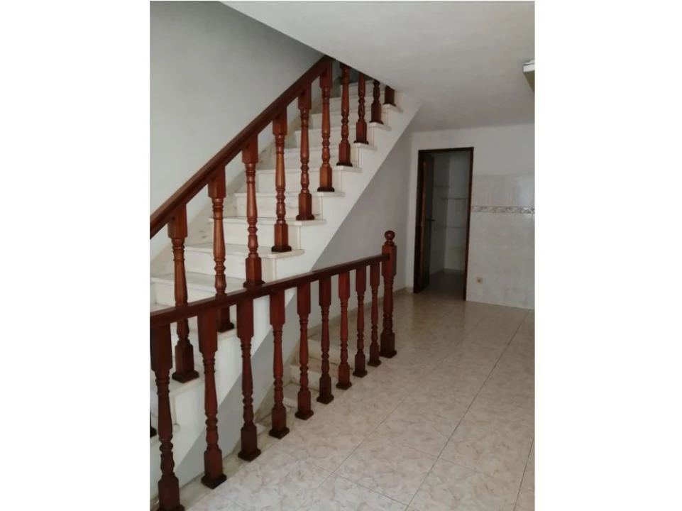 Moradia T2 para Venda em Sé e São Lourenço Foto 6