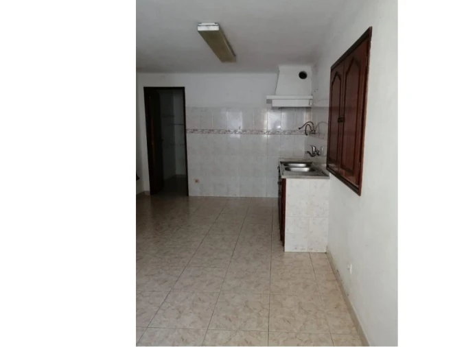 Moradia T2 para Venda em Sé e São Lourenço Foto 7