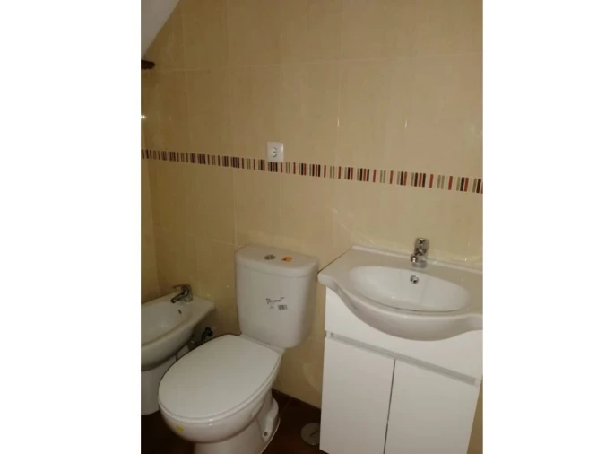 Moradia T2 para Venda em Sé e São Lourenço Foto 16