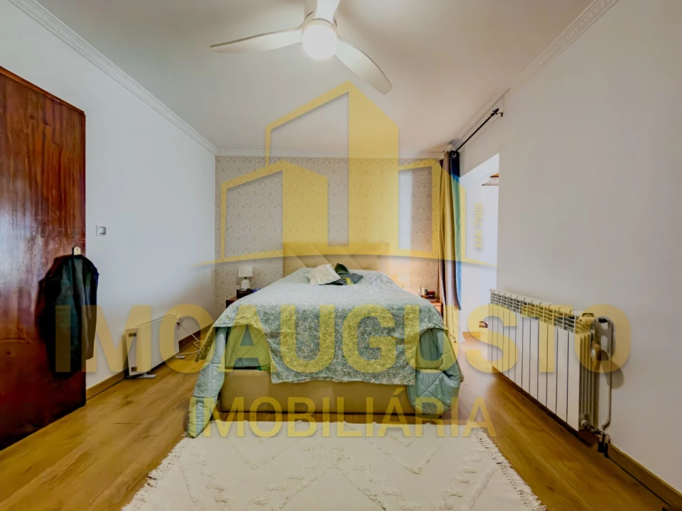 Moradia T3 para Venda em Guarda Foto 12