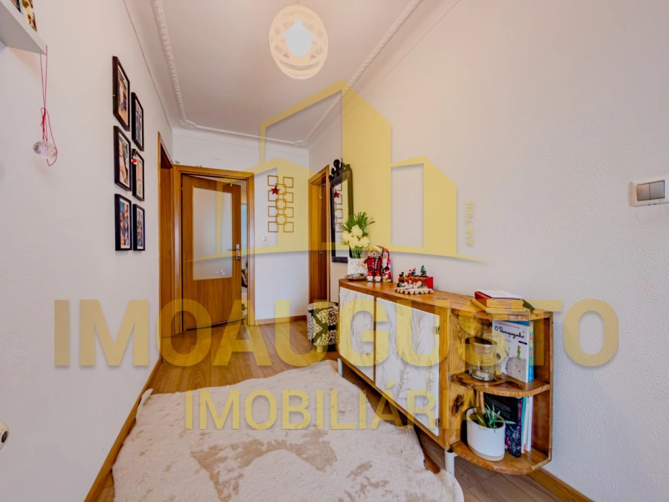 Moradia T3 para Venda em Guarda Foto 3