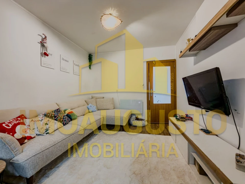 Moradia T3 para Venda em Guarda Foto 7