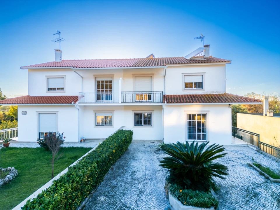 Quinta T4 para Venda em Coz, Alpedriz e Montes Foto 3