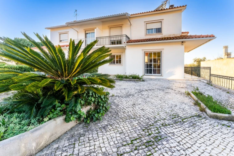 Quinta T4 para Venda em Coz, Alpedriz e Montes Foto 1