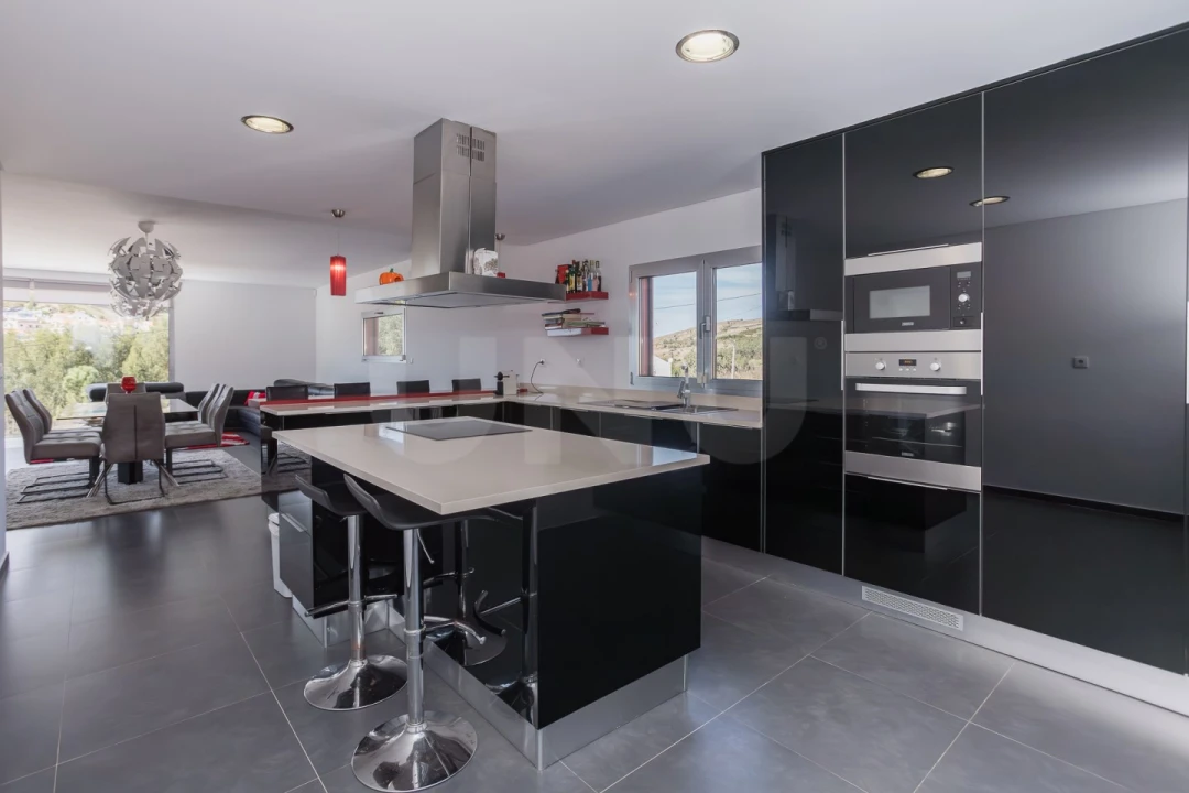 Moradia T3 para Venda em Dois Portos e Runa Foto 5