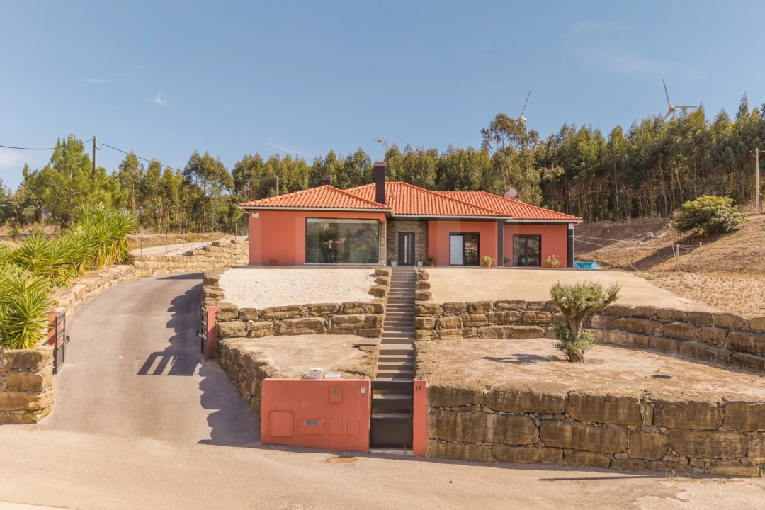 Moradia T3 para Venda em Dois Portos e Runa Foto 29