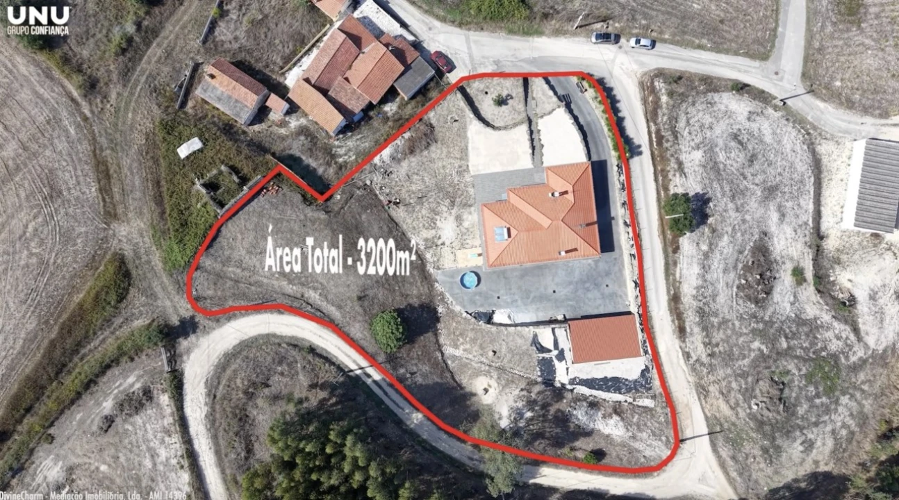 Moradia T3 para Venda em Dois Portos e Runa Foto 31