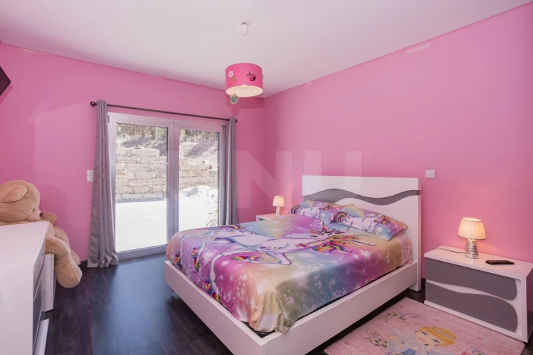 Moradia T3 para Venda em Dois Portos e Runa Foto 18