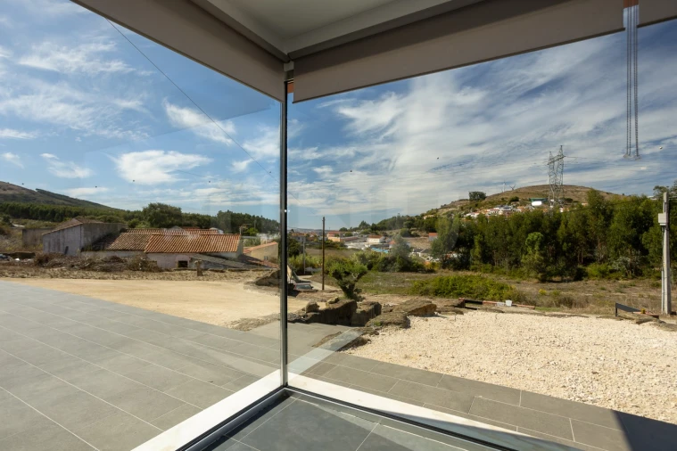 Moradia T3 para Venda em Dois Portos e Runa Foto 7