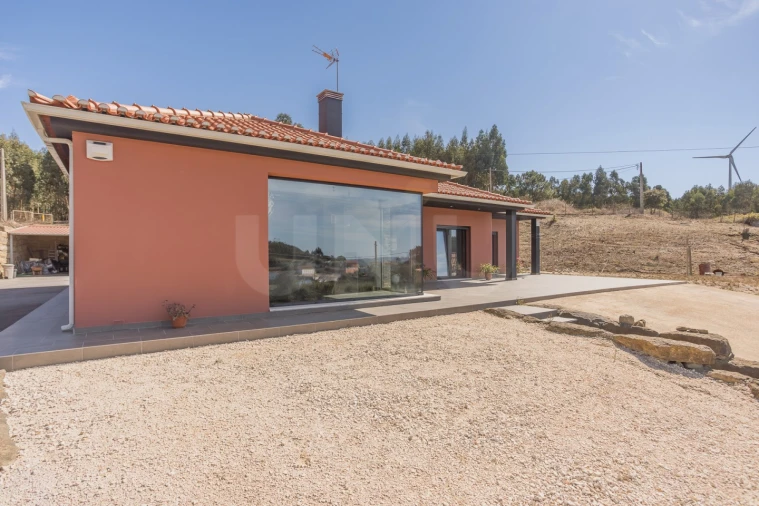 Moradia T3 para Venda em Dois Portos e Runa Foto 27