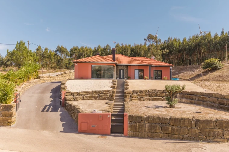 Moradia T3 para Venda em Dois Portos e Runa Foto 29