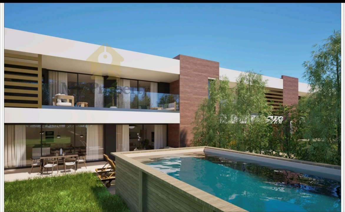 Moradia T4 para Venda em Albufeira e Olhos de Água Foto 1