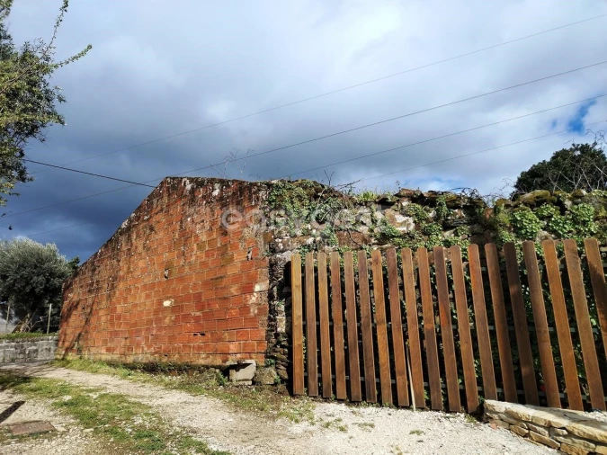 Moradia T1 para Venda em Ferreira do Zezere Foto 2