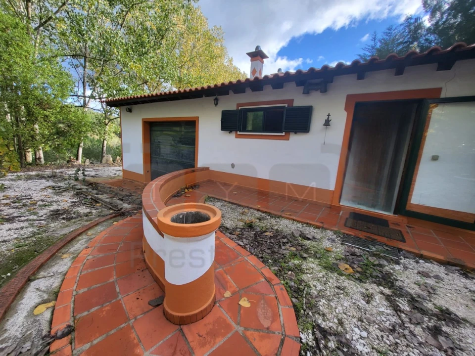 Moradia T2 para Venda em São Pedro de Tomar Foto 18