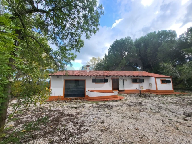 Moradia T2 para Venda em São Pedro de Tomar Foto 3