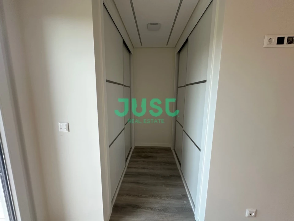 Moradia T4 para Venda em Fernao Ferro Foto 15