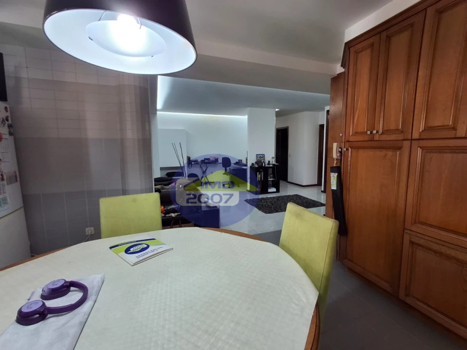 Apartamento T3 para Venda em Santa Maria de Lamas Foto 2