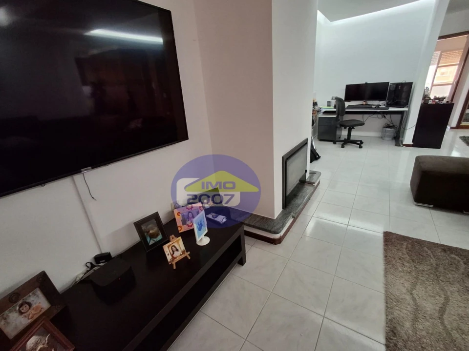 Apartamento T3 para Venda em Santa Maria de Lamas Foto 8
