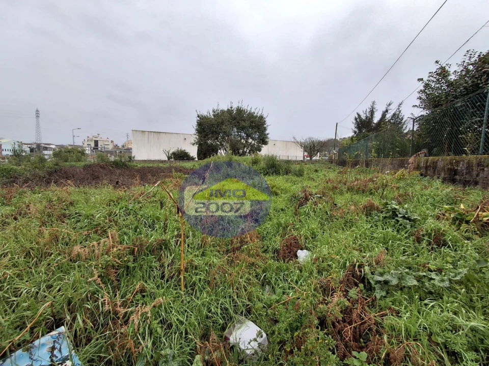 Terreno para Venda em Pedroso e Seixezelo Foto 2