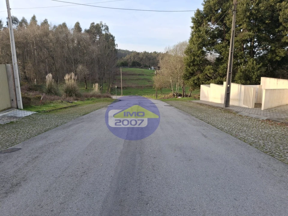 Terreno para Venda em Arrifana Foto 3