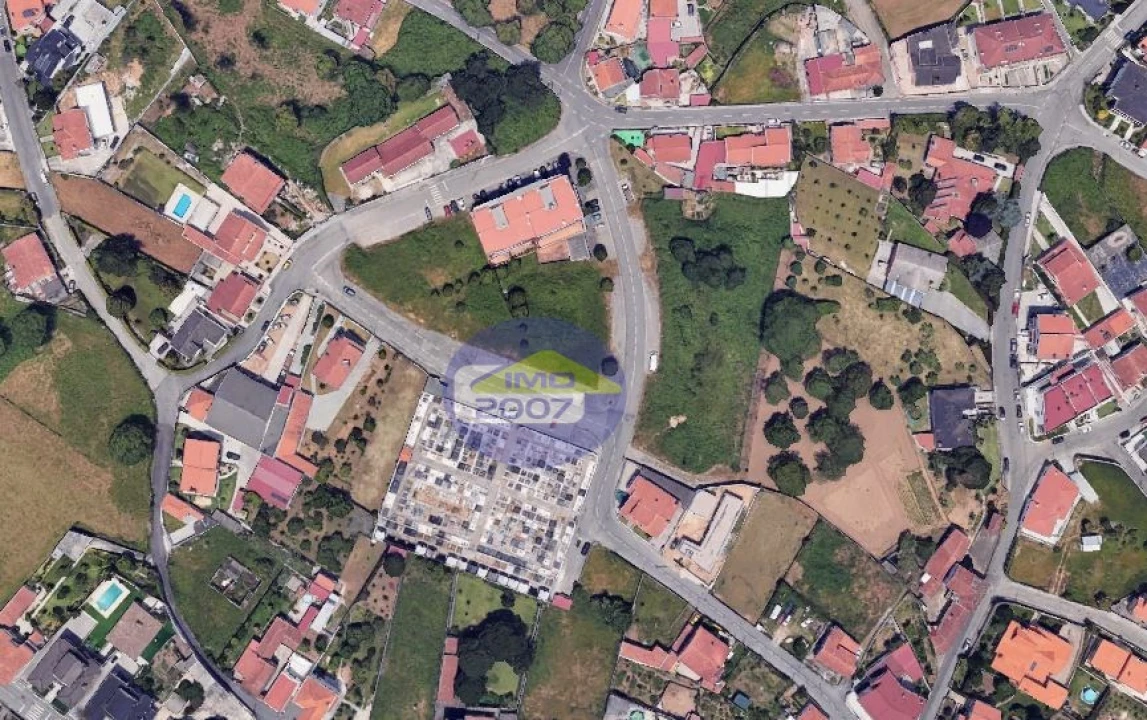 Terreno para Venda em Argoncilhe Foto 3