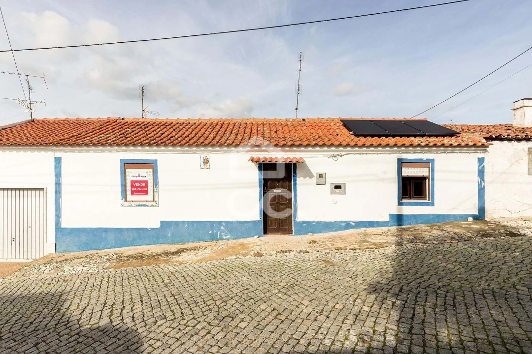 Moradia T3 para Venda em Terena (São Pedro) Foto 1