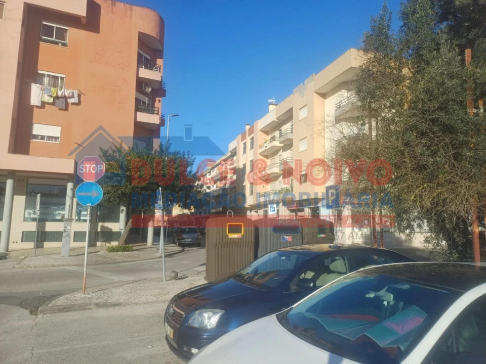 Moradia T2 para Venda em São João Baptista Foto 7