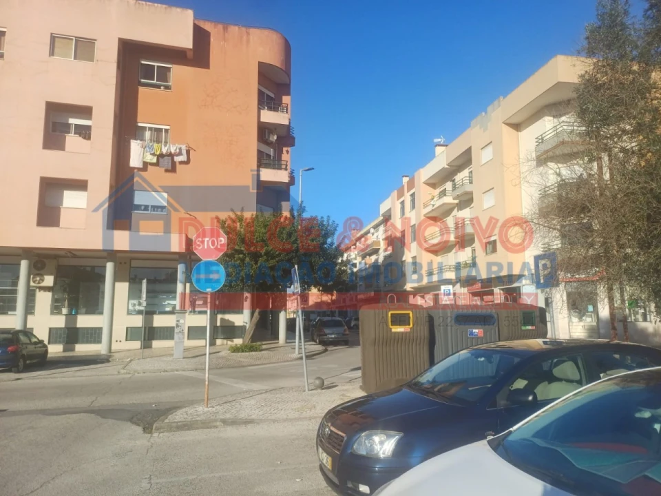 Moradia T2 para Venda em São João Baptista Foto 11