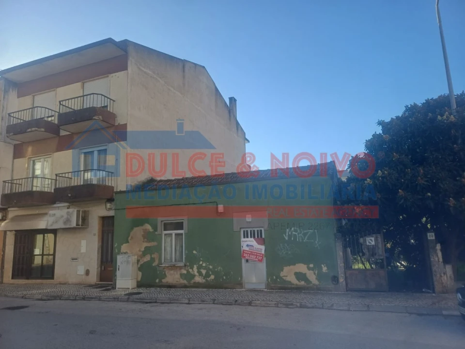 Moradia T2 para Venda em São João Baptista Foto 19