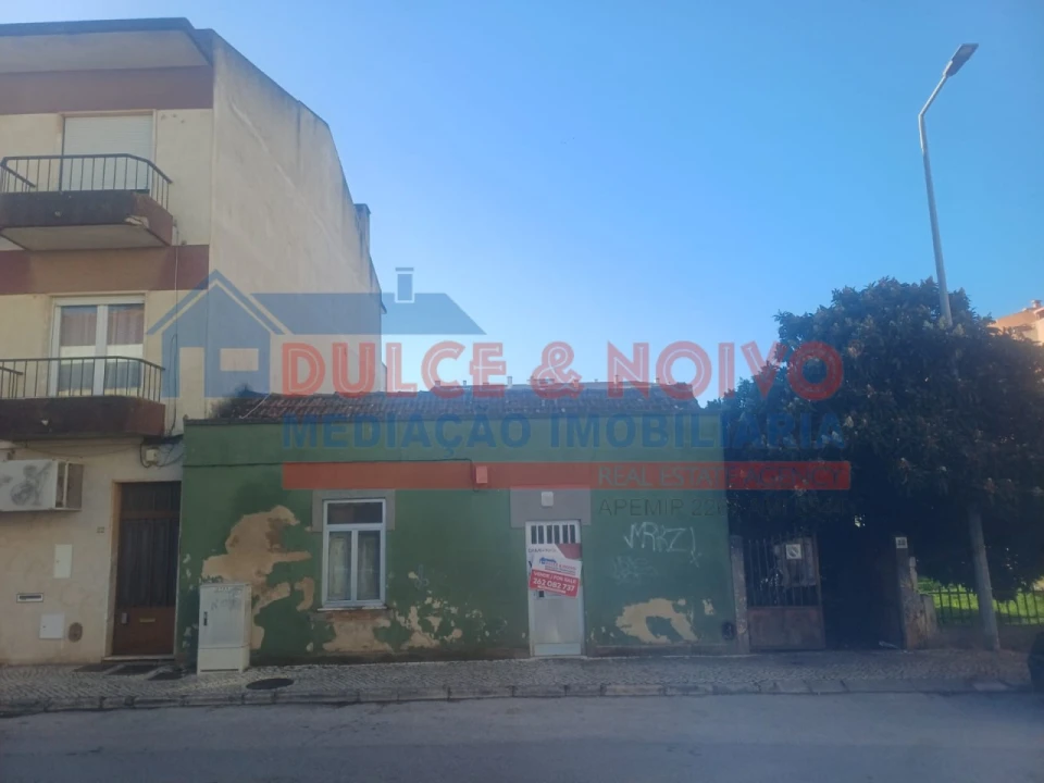 Moradia T2 para Venda em São João Baptista Foto 22