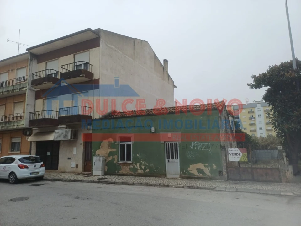 Moradia T2 para Venda em São João Baptista Foto 25