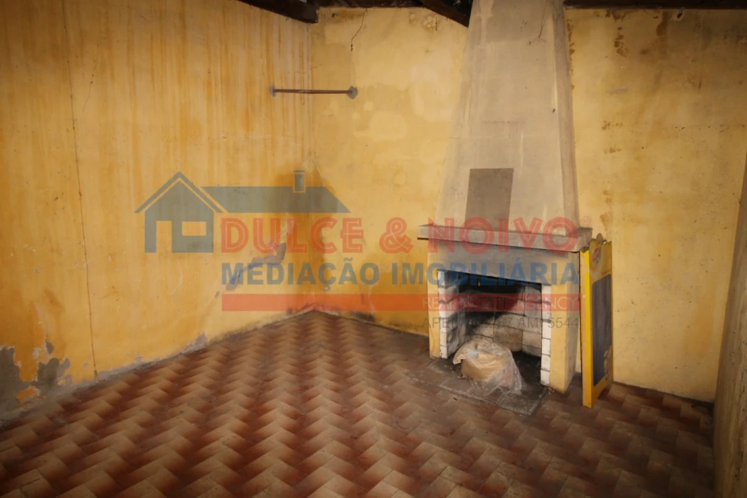 Moradia T2 para Venda em São João Baptista Foto 32