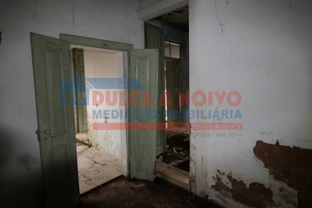 Moradia T2 para Venda em São João Baptista Foto 39