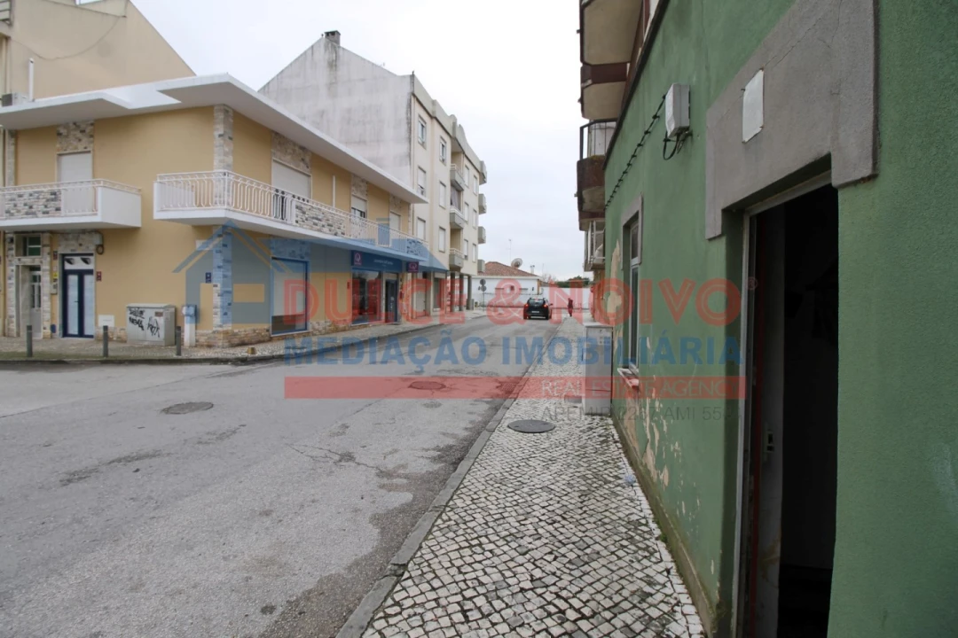 Moradia T2 para Venda em São João Baptista Foto 52