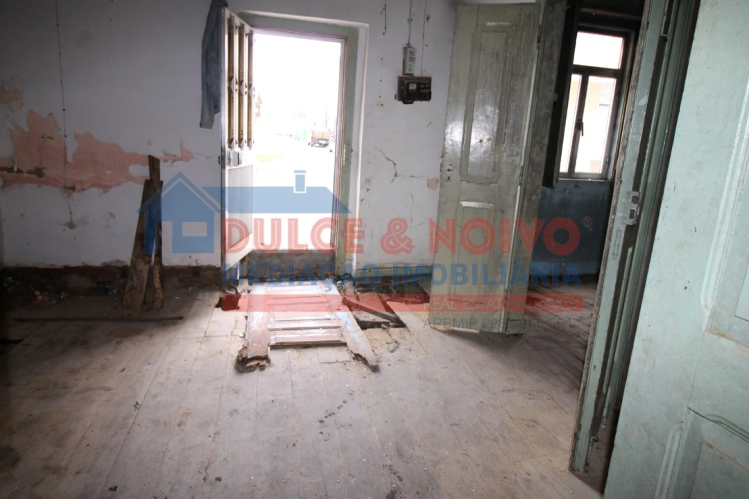 Moradia T2 para Venda em São João Baptista Foto 64