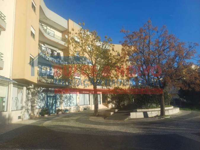 Moradia T2 para Venda em São João Baptista Foto 13