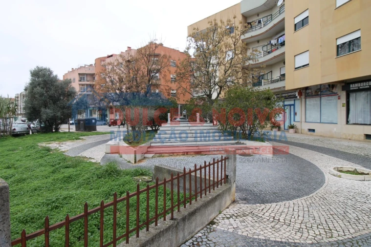 Moradia T2 para Venda em São João Baptista Foto 42