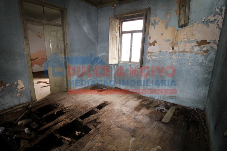 Moradia T2 para Venda em São João Baptista Foto 56