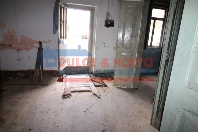 Moradia T2 para Venda em São João Baptista Foto 64