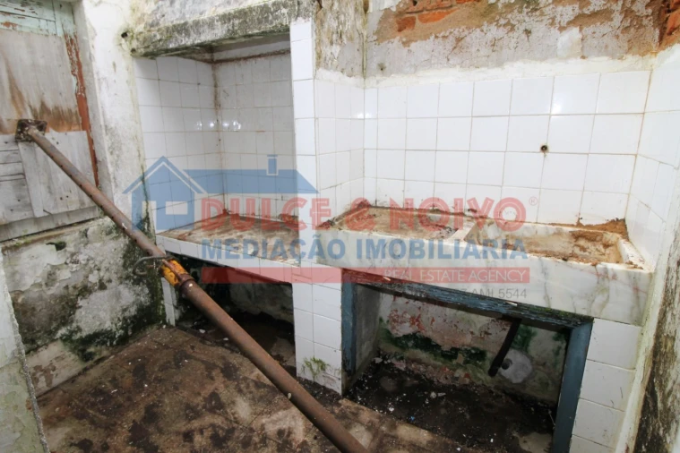 Moradia T2 para Venda em São João Baptista Foto 67