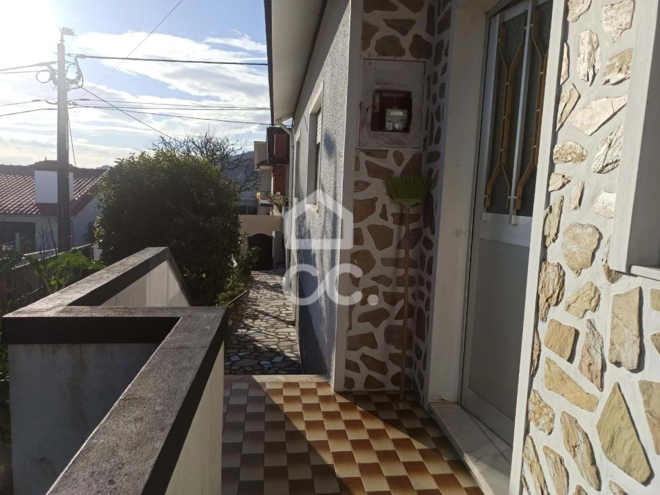 Moradia T3 para Venda em Joane Foto 3