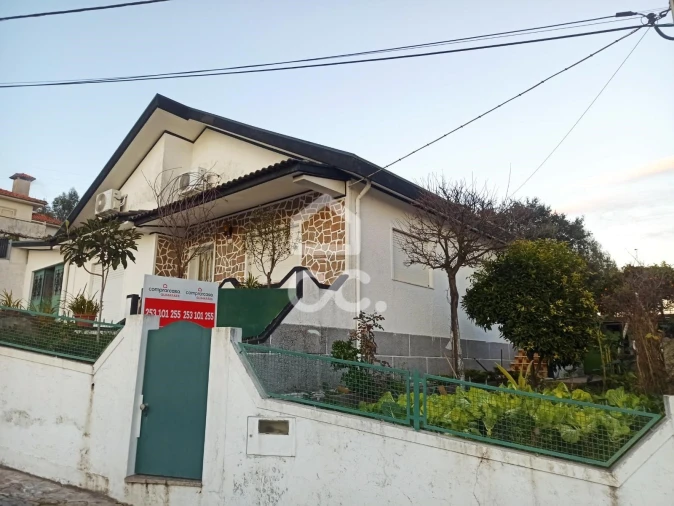 Moradia T3 para Venda em Joane