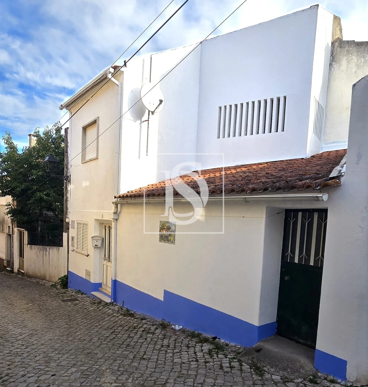 Moradia para Venda em Minde Foto 1