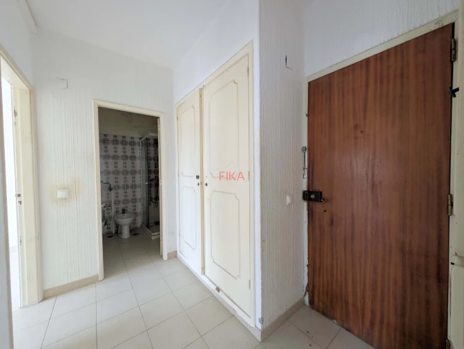 Apartamento T1 para Venda em Costa da Caparica Foto 6