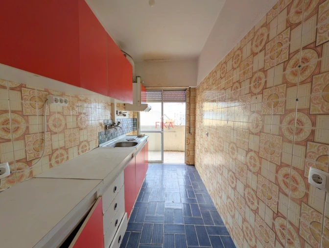 Apartamento T1 para Venda em Costa da Caparica Foto 8