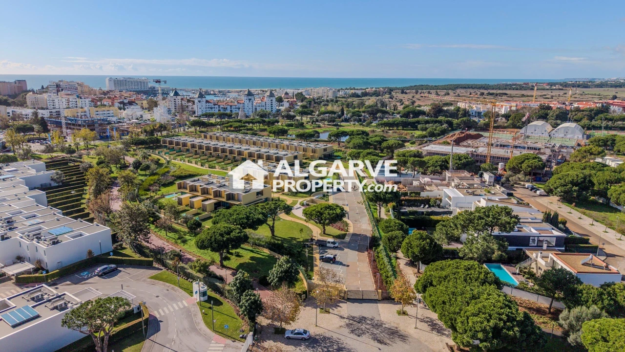 Moradia T3 para Venda em Quarteira Foto 29