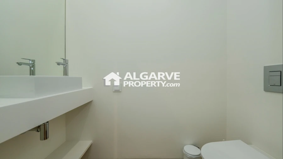 Moradia T3 para Venda em Quarteira Foto 15